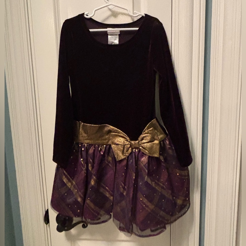 Bonnie Jean Girls’ Holiday Plum Purple Velvet & Tulle Dress WORN ONCE
SIZE 7